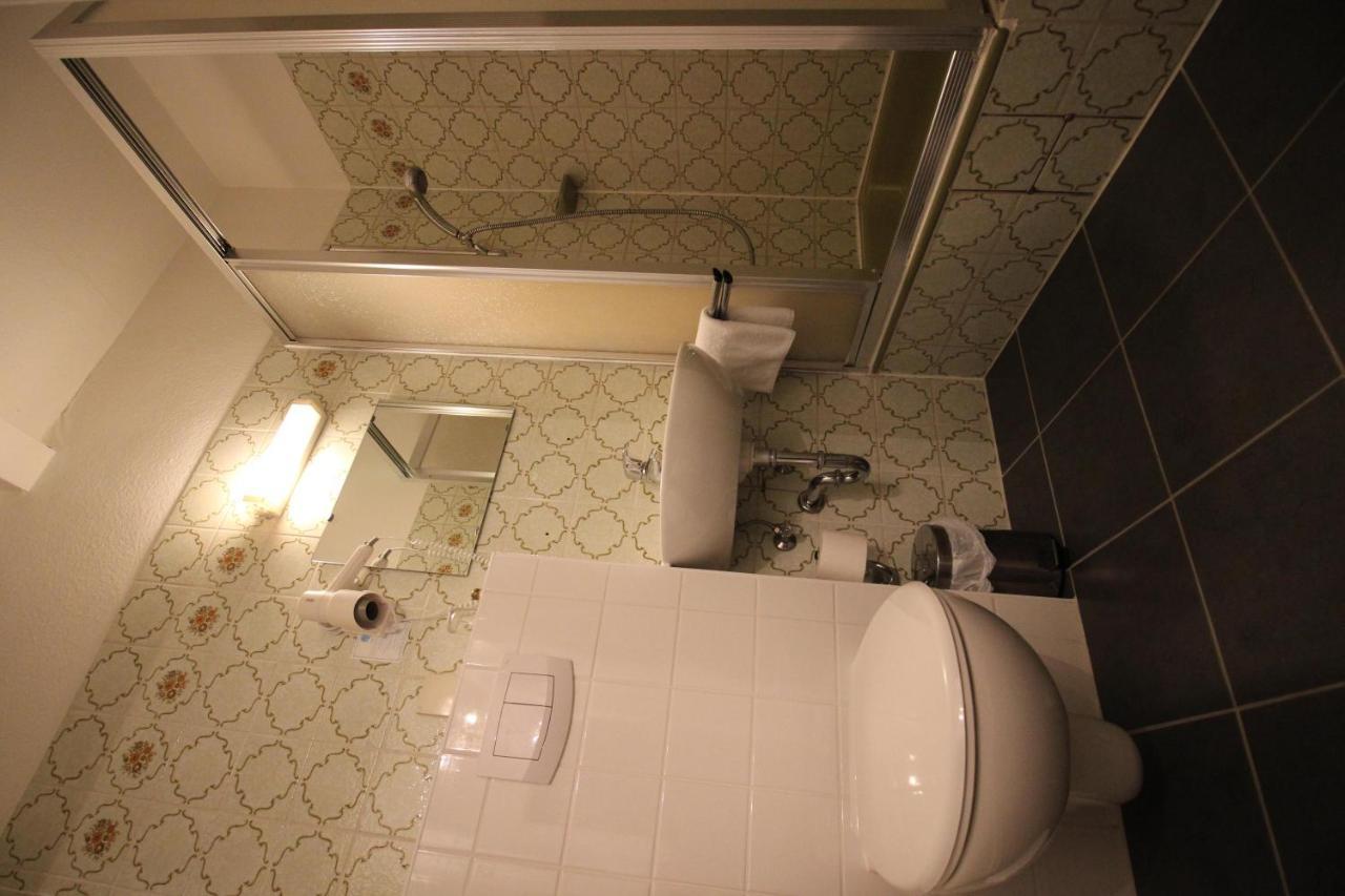 Hotel Garni Zur Linde Hitzacker Esterno foto
