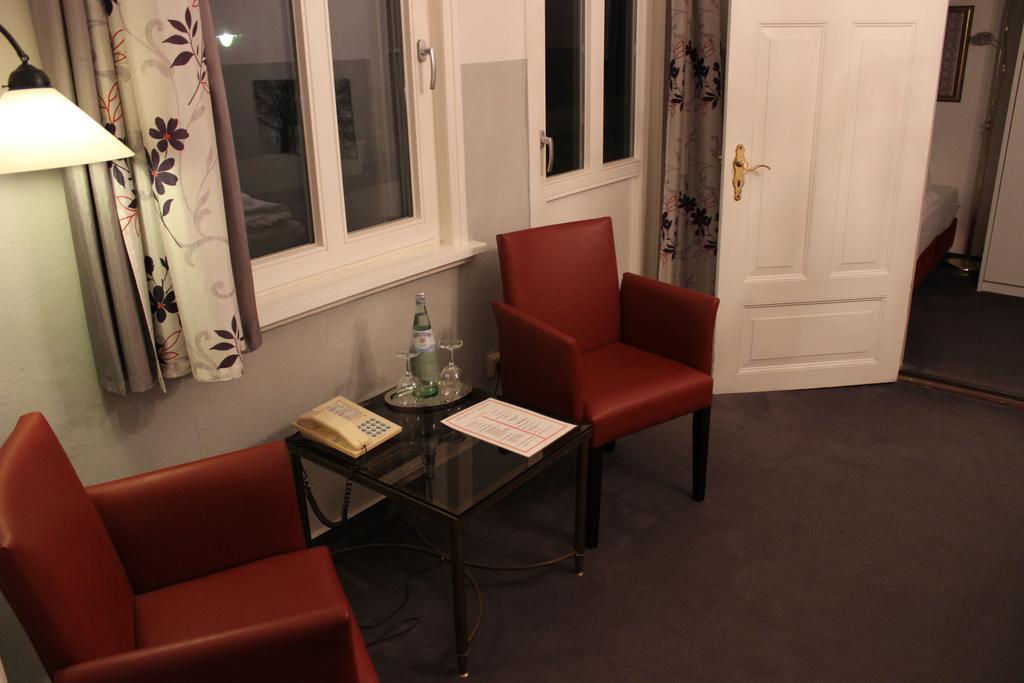 Hotel Garni Zur Linde Hitzacker Esterno foto