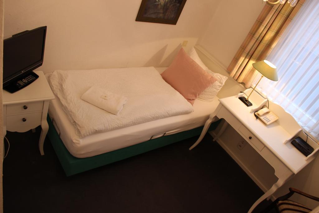 Hotel Garni Zur Linde Hitzacker Esterno foto